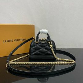 Picture of LV Lady Handbags _SKUfw156980882fw